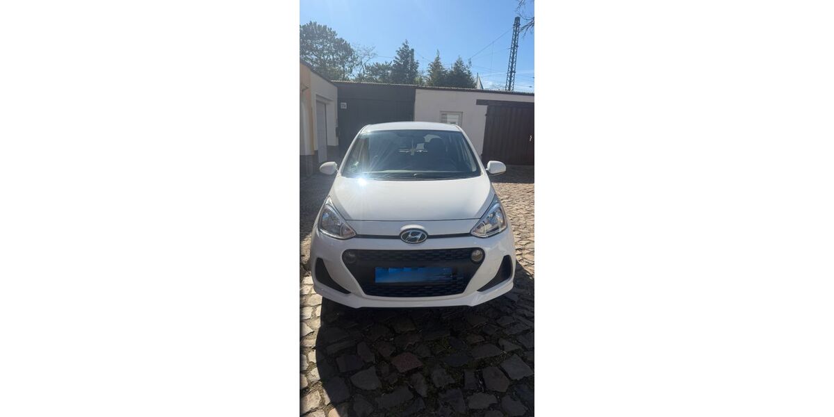 Hyundai i10 52.000 km 9.400 &euro; Magdeburg 39122