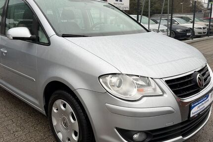VW Touran 191.000 km 4.999 &euro; Kassel 34123