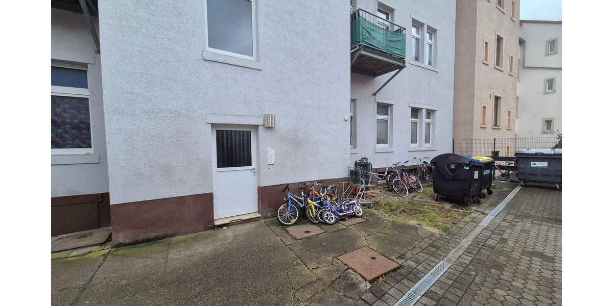 Etagenwohnung Riesa Innenstadt - 3 Zimmer, 105 m&sup2;, 129.000&euro; | Angebot:25775291