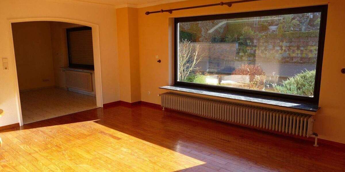 Mehrfamilienhaus, Wohnhaus Jünkerath - 5 Zimmer, 139 m&sup2;, 219.000&euro; | Angebot:25732255