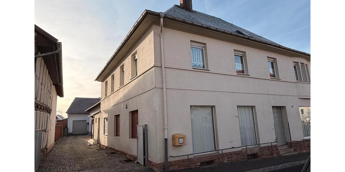 Haus zu vermieten 290qm auch Gewerbe möglich Halle Garten Wohnung 7 zimmer