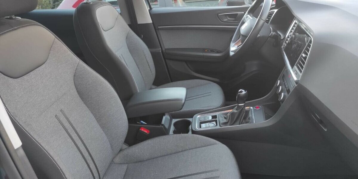 Seat Ateca 1,0 TSI Style NAVI/LED/SHZ/Kamera/PDC 64.985 km 18.950 &euro; Höchstenbach 57629