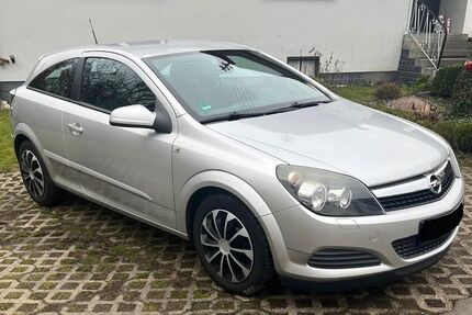 Opel Astra 107.771 km 8.200 &euro; Hilchenbach 57271