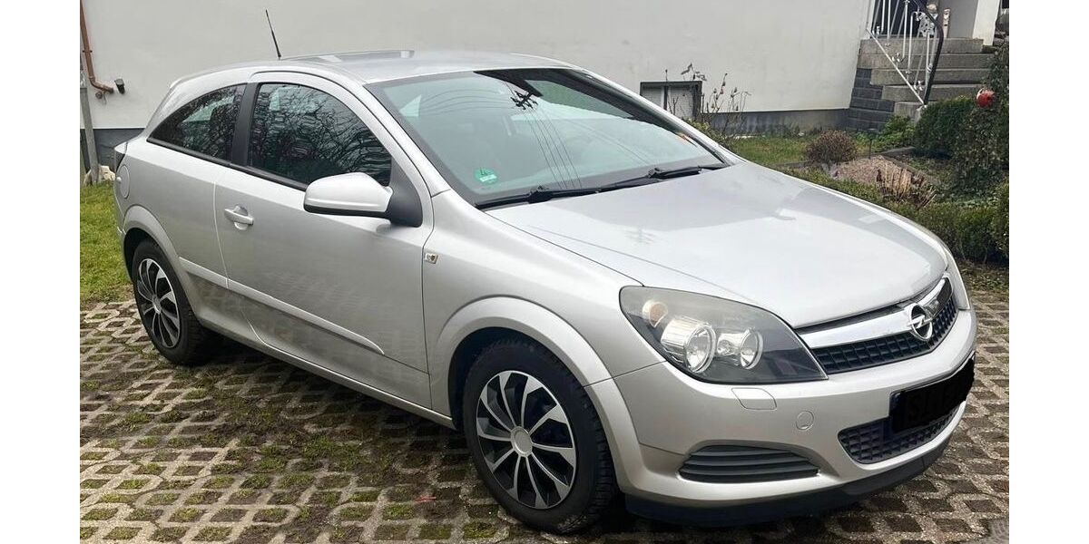 Opel Astra 107.771 km 8.800 &euro; Hilchenbach 57271