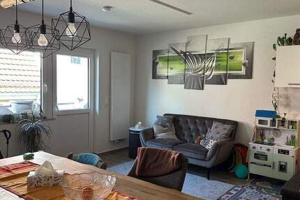 Wohnung Vogtsburg im Kaiserstuhl Oberrotweil - 5 Zimmer, 157 m&sup2;, 1.390&euro; | Angebot:26154125