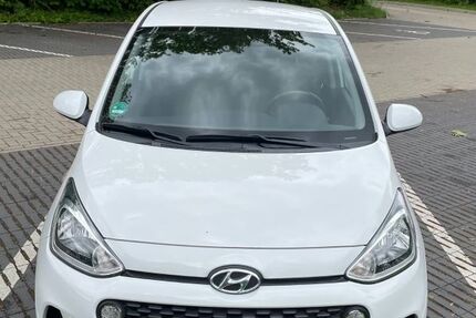 Hyundai i10 23.500 km 9.800 &euro; Immenhausen 34376