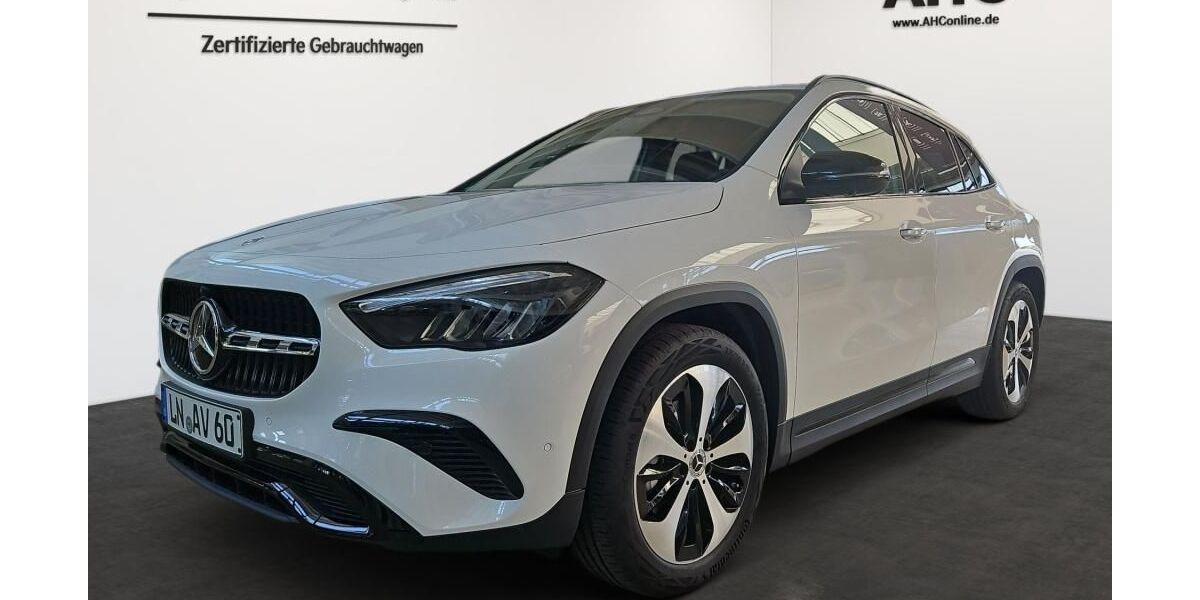 Mercedes-Benz GLA 200 15.000 km 42.390 € Cottbus 03042