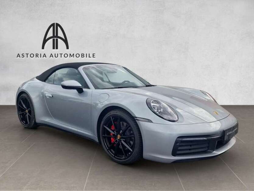911