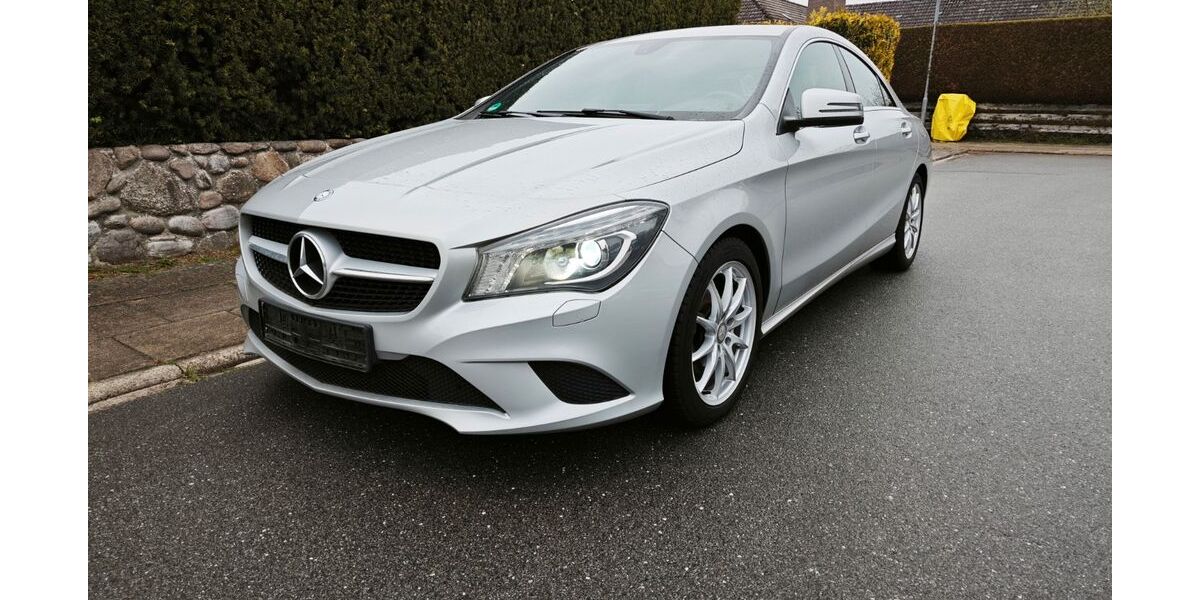 Mercedes-Benz CLA 180 157.000 km 11.900 &euro; Kröppelshagen 21529