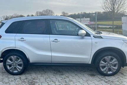 Suzuki Vitara 2.977 km 17.999 &euro; Köfering 93096