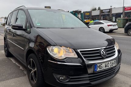 VW Touran 219.500 km 5.750 &euro; Mönchengladbach 41061