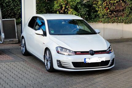 VW Golf 102.000 km 17.800 &euro; Erlangen 91058