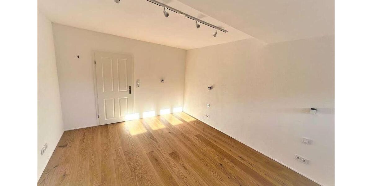 Dachgeschoßwohnung Bad Wiessee - 3 Zimmer, 75 m&sup2;, 1.420&euro; | Angebot:25552903