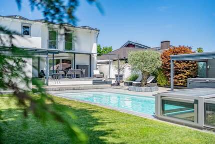 Haus Rödermark - 11 Zimmer, 320 m&sup2;, 1.899.999&euro; | Angebot:27071656
