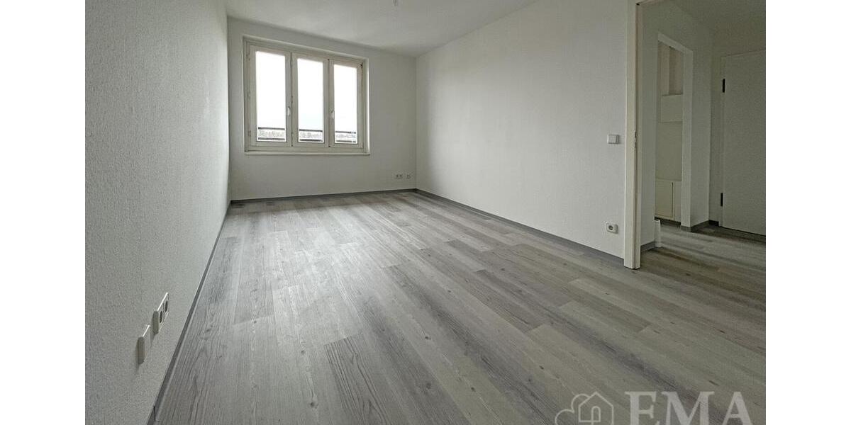 Dachgeschoßwohnung Falkensee - 2 Zimmer, 66 m&sup2;, 920&euro; | Angebot:25417234