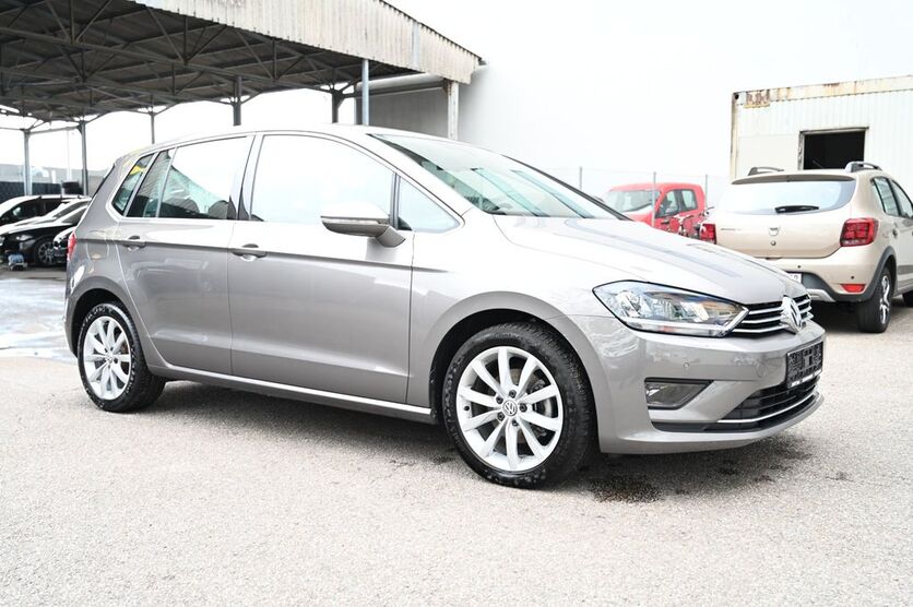 VW Golf 106.700 km 14.900 € Ulm 89077