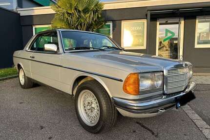 Mercedes 230