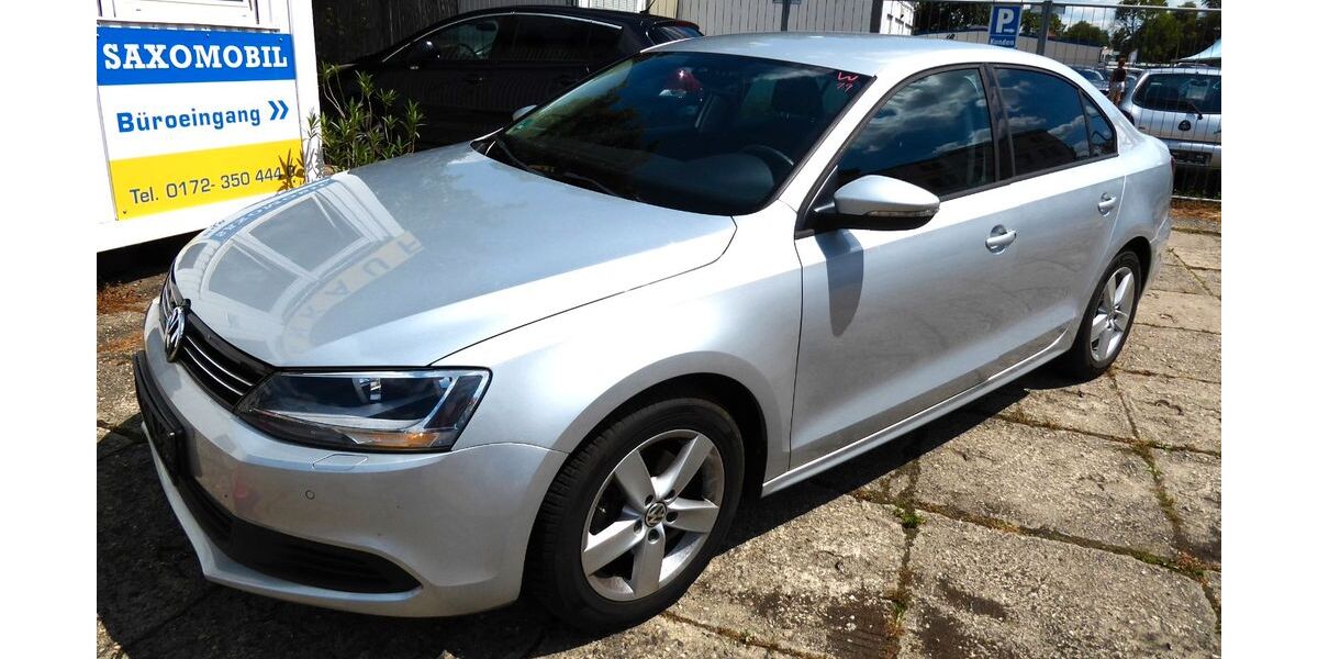 VW Jetta 59.804 km 9.900 &euro; Dresden 01237