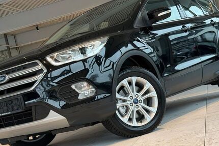 Ford Kuga 75.996 km 14.991 &euro; Siegen 57078