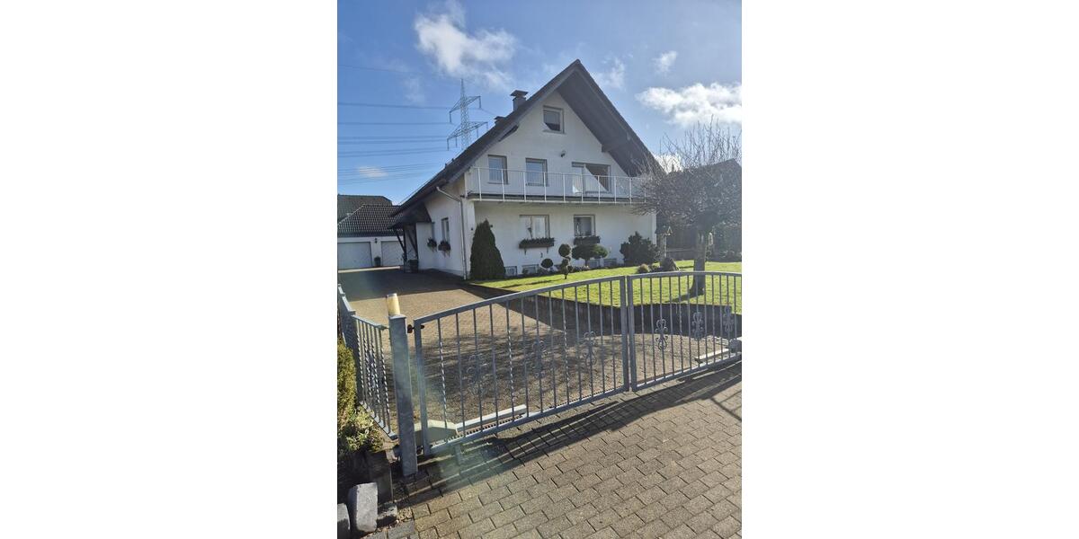 Etagenwohnung Hückeswagen - 4 Zimmer, 100 m&sup2;, 1.100&euro; | Angebot:24829748