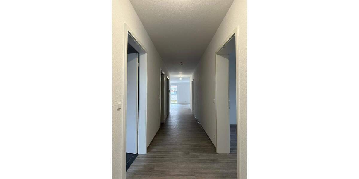 Etagenwohnung Blumberg - 3 Zimmer, 122 m&sup2;, 384.300&euro; | Angebot:26787379