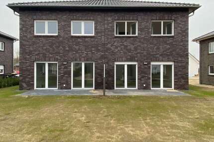 Haus Lauenburg - 4 Zimmer, 125 m&sup2;, 1.550&euro; | Angebot:26732526