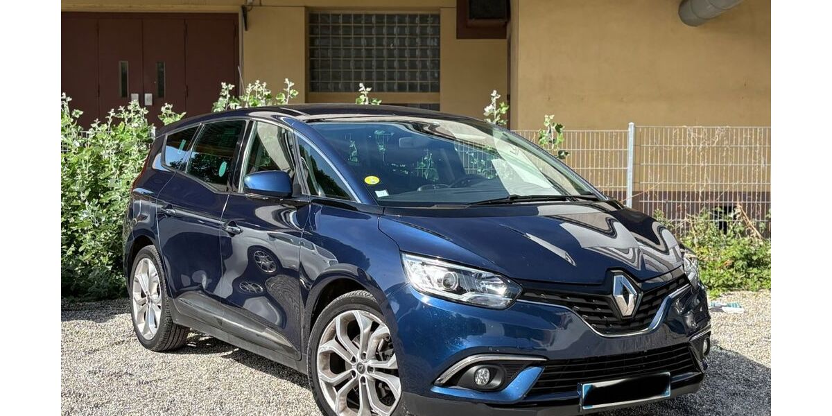 Renault Scenic 235.000 km 6.790 &euro; Offenburg OT Nordstadt 77652