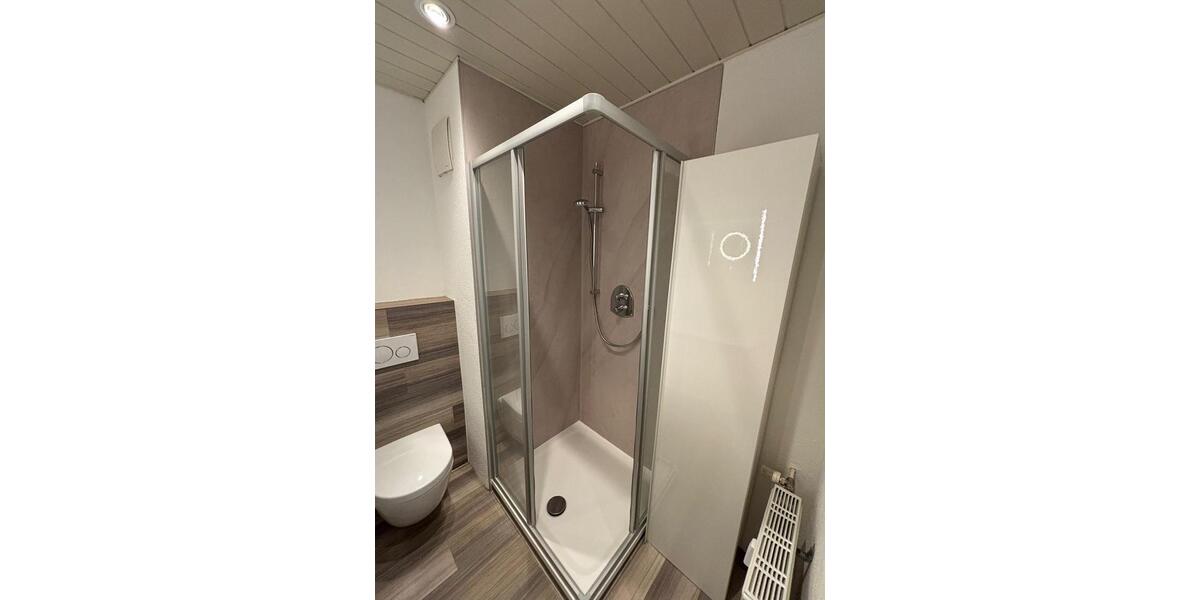 Doppelhaushälfte Saarbrücken Bischmisheim - 8 Zimmer, 220 m&sup2;, 360.000&euro; | Angebot:27023553