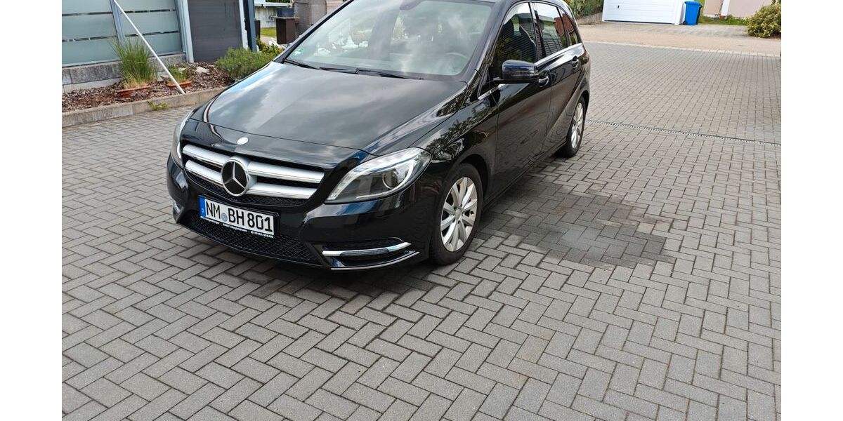Mercedes-Benz B 180 155.300 km 9.500 &euro; Deining 92364