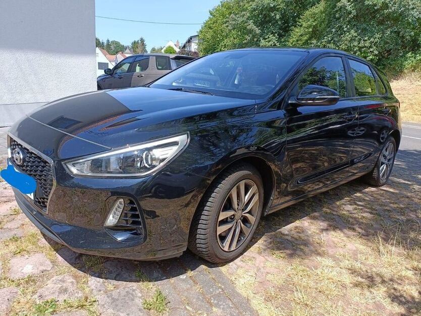 i30