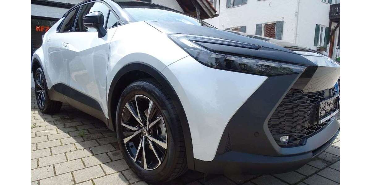 Toyota C-HR 2.400 km 29.999 &euro; Schwangau 87645