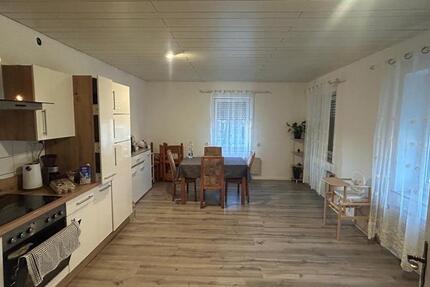 Wohnung Eiterfeld - 4 Zimmer, 110 m&sup2;, 790&euro; | Angebot:24899297