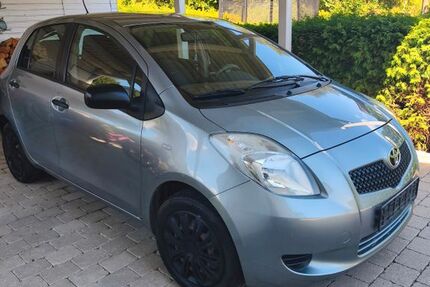 Toyota Yaris 91.000 km 2.900 &euro; Passau 94036
