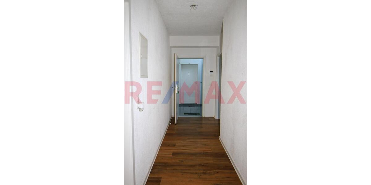 Dachgeschoßwohnung Ludwigshafen am Rhein - 3 Zimmer, 70 m&sup2;, 920&euro; | Angebot:24830724