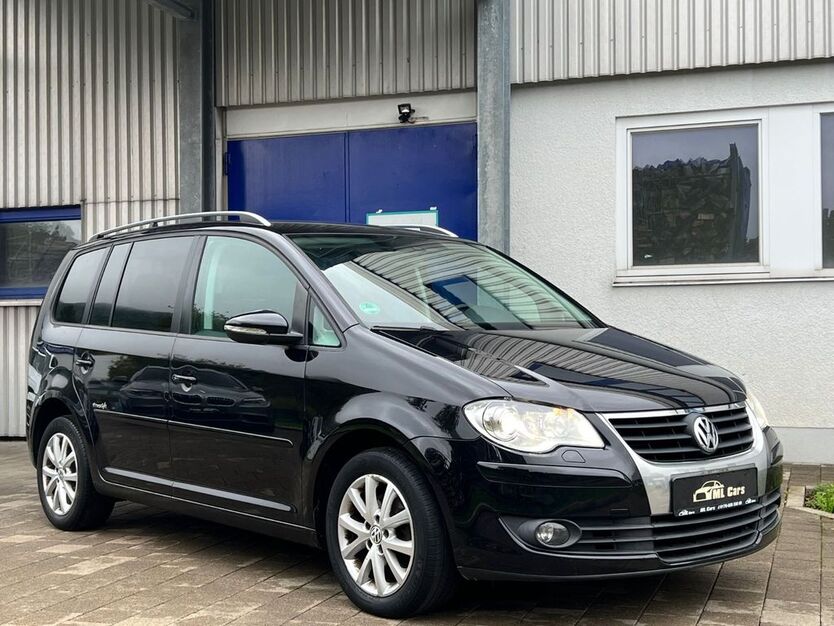 VW Touran 163.000 km 4.990 € Lichtenstein Unterhausen 72805