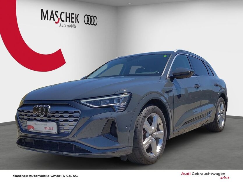 Audi Q8 e-tron 27.800 km 44.440 € Wackersdorf 92442