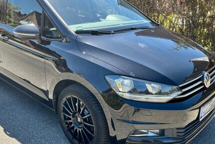 VW Touran 111.900 km 12.998 &euro; Rellingen 25462