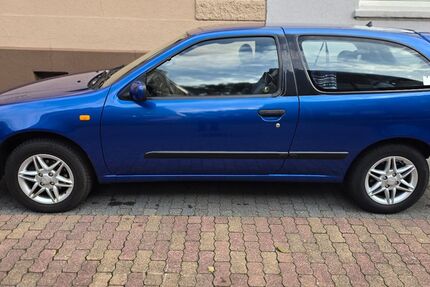 Nissan Almera 24.000 km 4.100 &euro; Oberhausen 46047