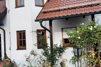 Haus Pressath - 5 Zimmer, 160 m&sup2;, 450.000&euro; | Angebot:26780838