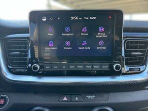 Kia STONIC 1.0T 100 48V DCT GTL TECH GD 4.500 km 24.990 &euro; Höhenkirchen-Siegertsbrun 85635