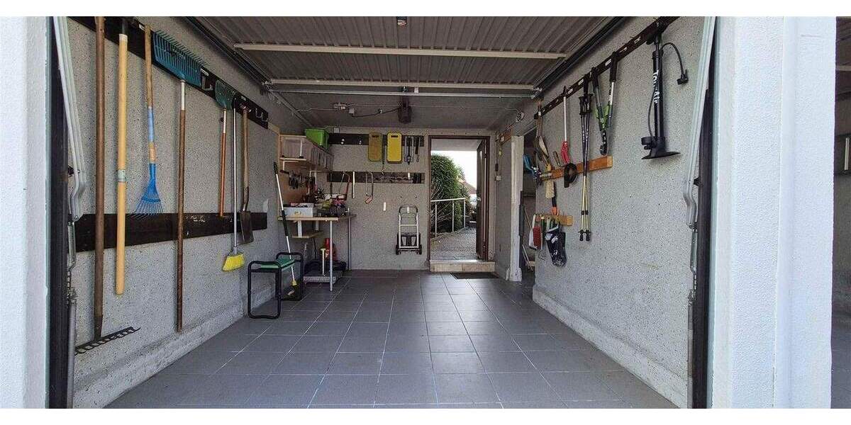 Großzügiges Reiheneckhaus mit Doppelgarage zur Miete direkt in Altdorf 6 zimmer