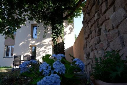 Erstbezug: Hochwertige Erdgeschosswohnung mit Terrasse & Garten 3 zimmer