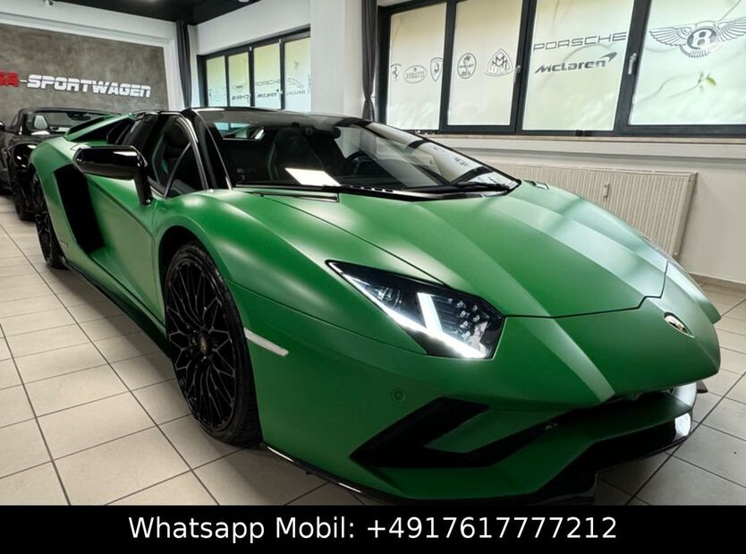 Lamborghini Aventador 18.834 km 435.000 € München 81827