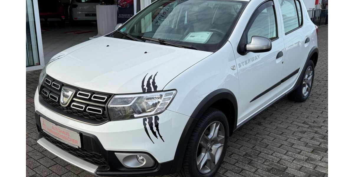 Dacia Sandero 71.408 km 8.990 &euro; Radevormwald 42477