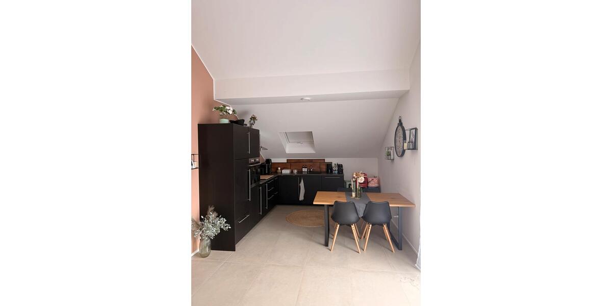 Dachgeschoßwohnung Breitscheid - 2 Zimmer, 73 m&sup2;, 690&euro; | Angebot:26651638