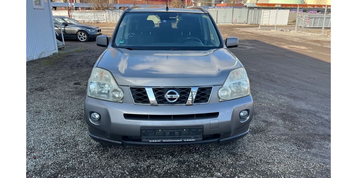 Nissan X-Trail 235.021 km 3.490 &euro; Hamburg 22113