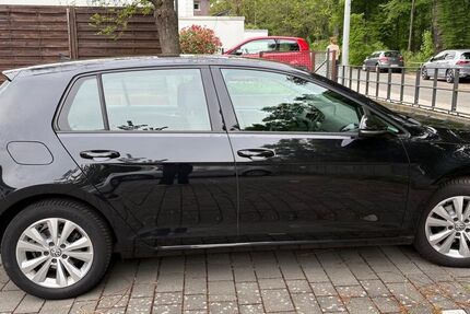 VW Golf 145.000 km 8.100 € Sulzbach 65843