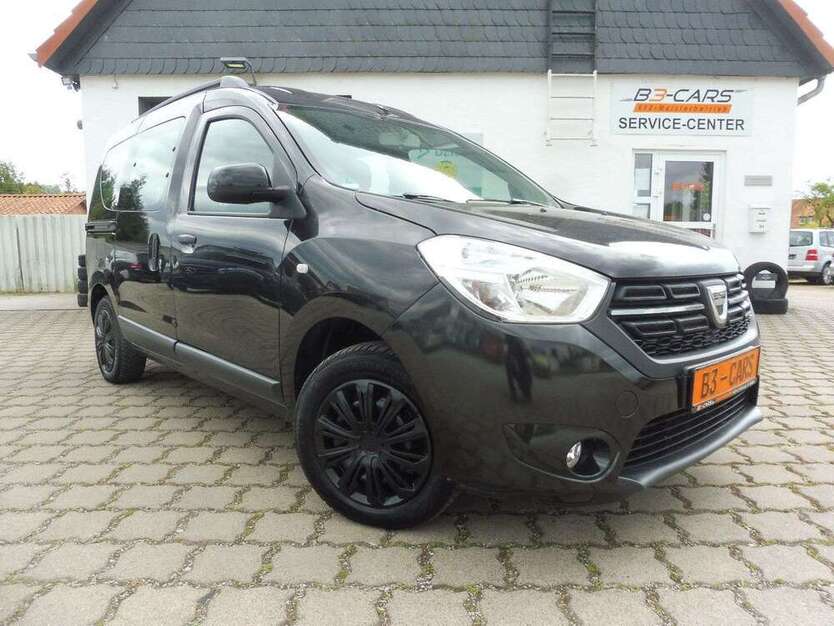 Dokker