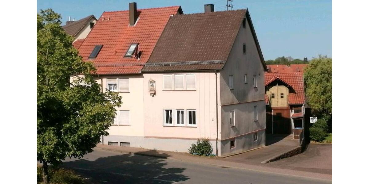 Etagenwohnung Külsheim - 13 Zimmer, 210 m&sup2;, 330.000&euro; | Angebot:17923497