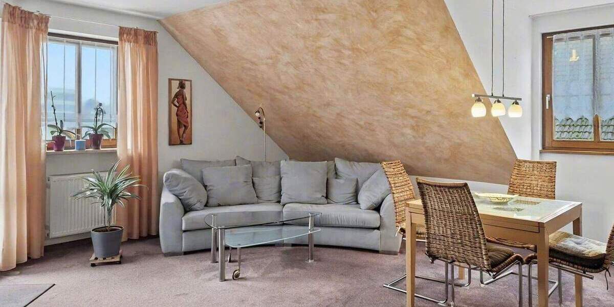 Helle 2 - ZKB-Wohnung mit Süd-Balkon, Tiefgarage & Außenstellplatz im Herzen von Aichach 2 zimmer